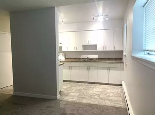 11640 124th St NW #1, Edmonton, AB T5M0K7