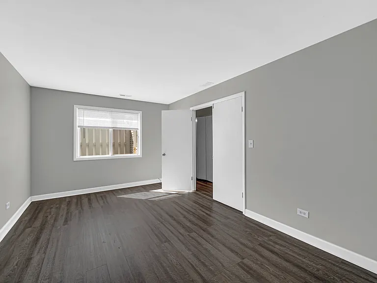 847 Oxford Pl #847 — Photo 15