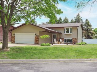 149 Mary Cir, North Mankato, MN 56003