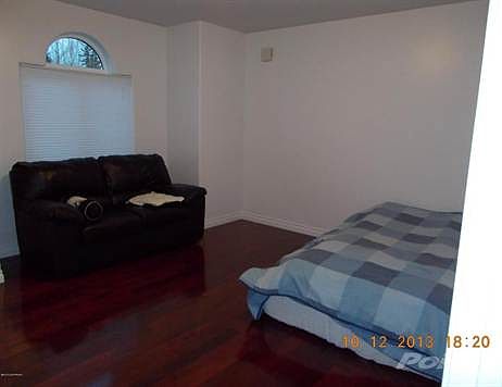 3rd image of 1765 Creekside Dr