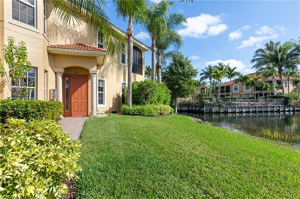 3 bed, 2.0 bath, 2021 sqft, $2,750 — Photo 1