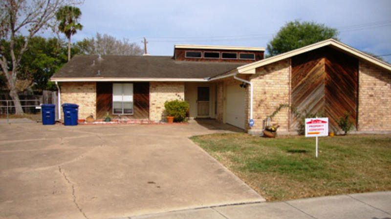 1st image of 4826 Meadow Vale Cir
