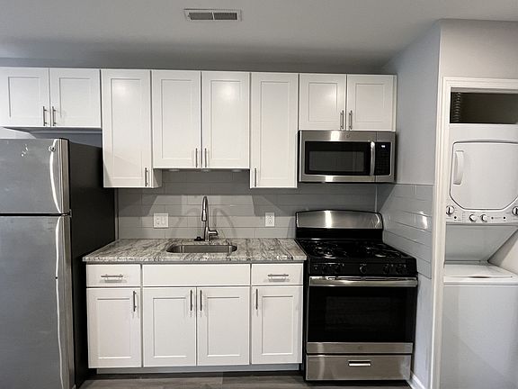 5th image of 1800 Jackson St #2