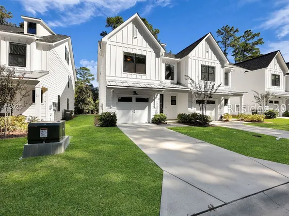 22 Pink Sand Ln, Hilton Head Island, SC 29926