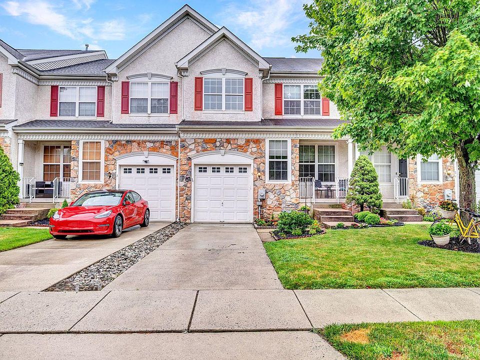 1st image of 5 Carter Ln