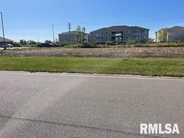 12A Westgate Dr, Springfield, IL 62711