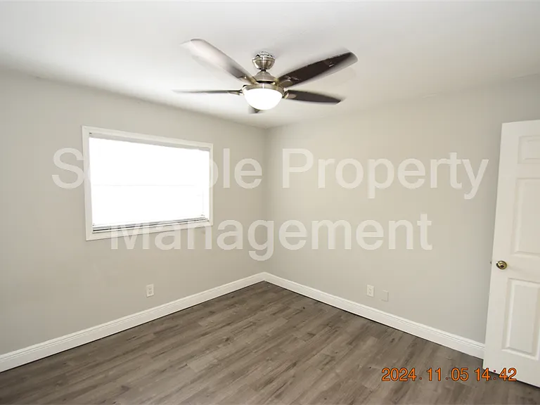 3827 Frostwood Ct — Photo 28