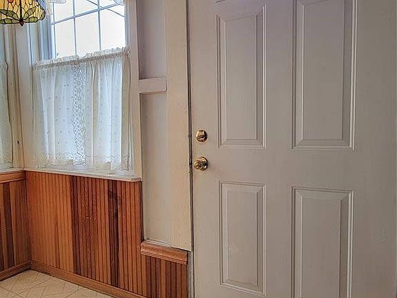 2nd image of 33 Hillcrest Road