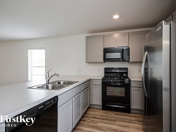 5th image of 4318 Palmetto Ln