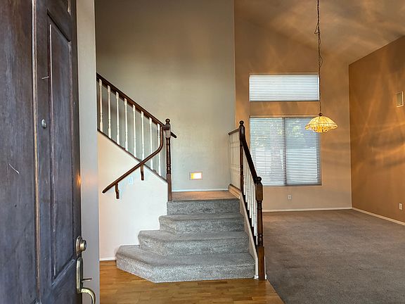 4th image of 341 W Helena Dr