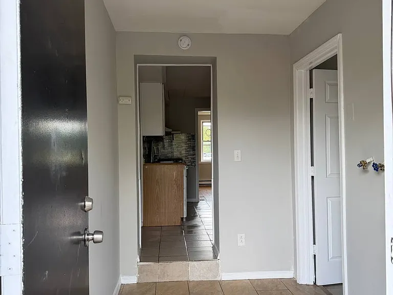 170A Macarthur Ave #170A — Photo 3