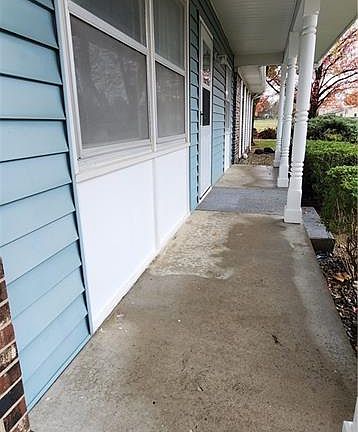 3rd image of 1106 Imperial Dr
