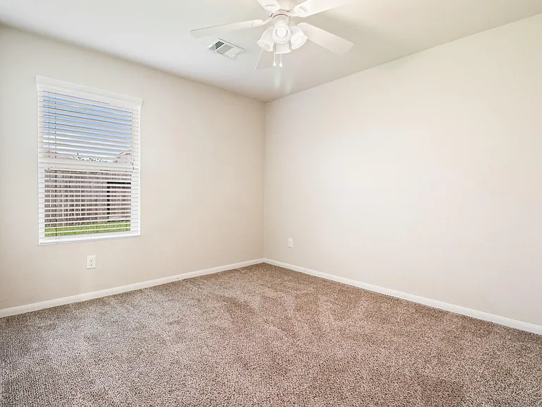 15118 Vincennes Oak St — Photo 14