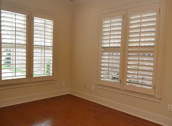 5th image of 8637 Lillian Pl
