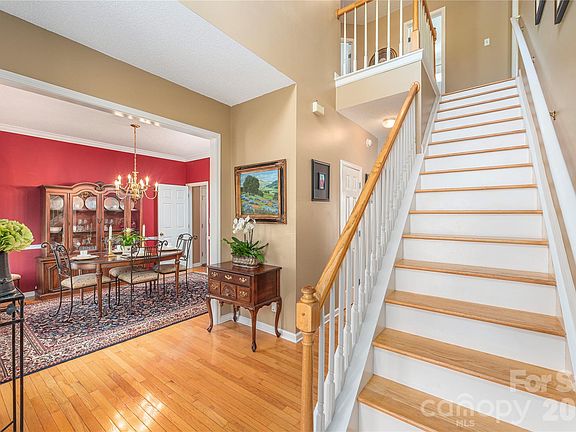 4th image of 42 Cranberry Bog Ct