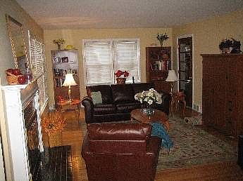 Living Room with fireplace