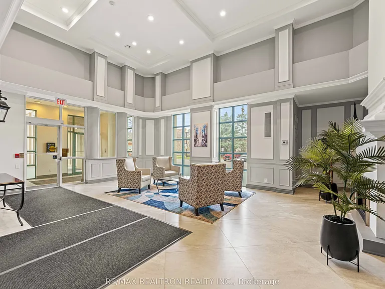 5 Emerald Ln #605 — Photo 4