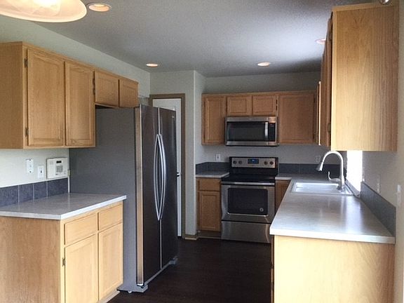 3rd image of 18627 16th Avenue Ct E