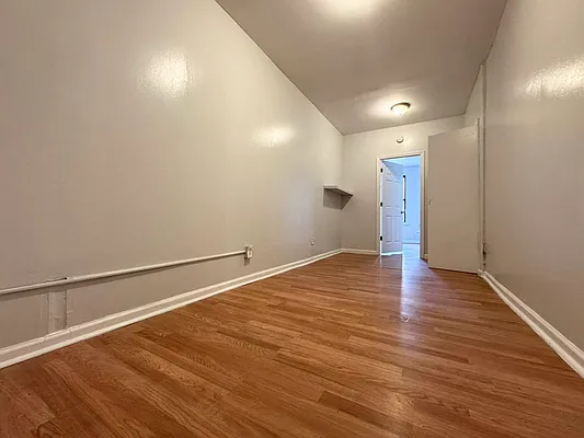 Rented by Pear NYC LLC | media 8