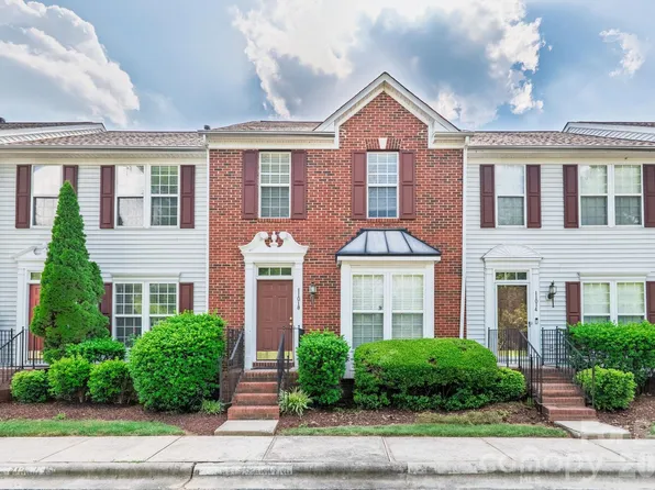 11018 Garden Oaks Ln, Charlotte, NC 28273
