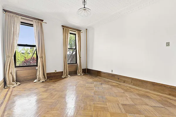 Rented by Compass | media 9