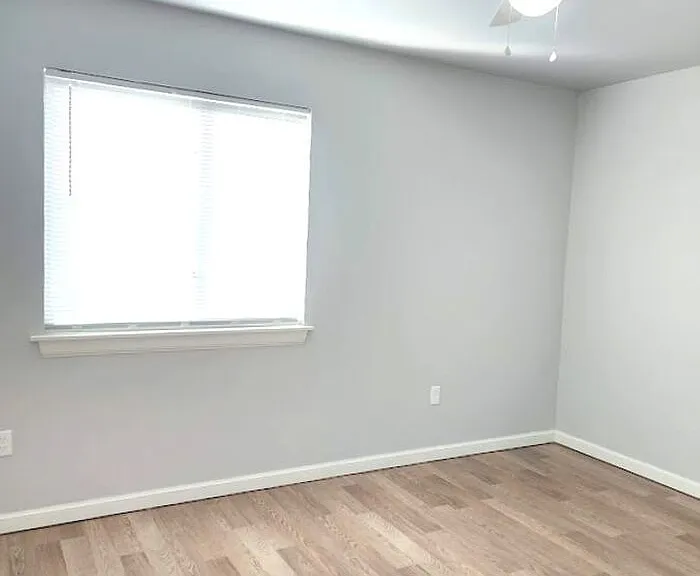 1120 E Campbell St — Photo 35