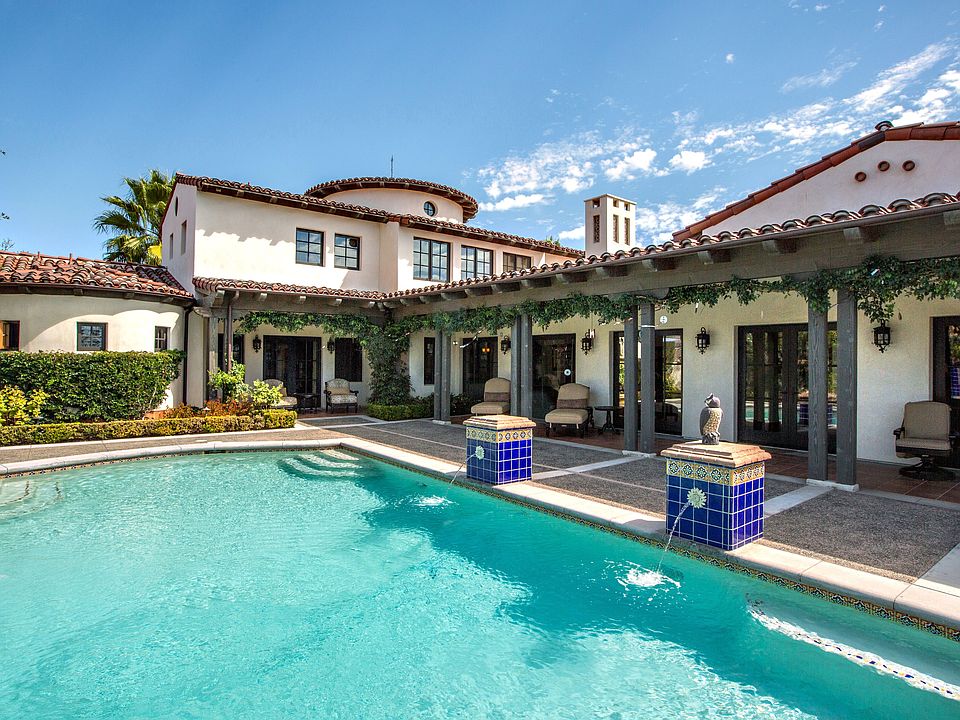 1st image of 7831 Coconut Grove Ct
