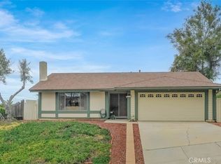 945 Felicidad Dr, Fallbrook, CA 92028