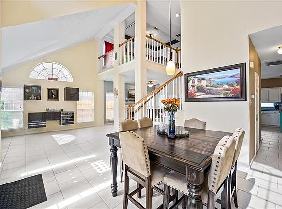 5th image of 5806 Gloucester Ct