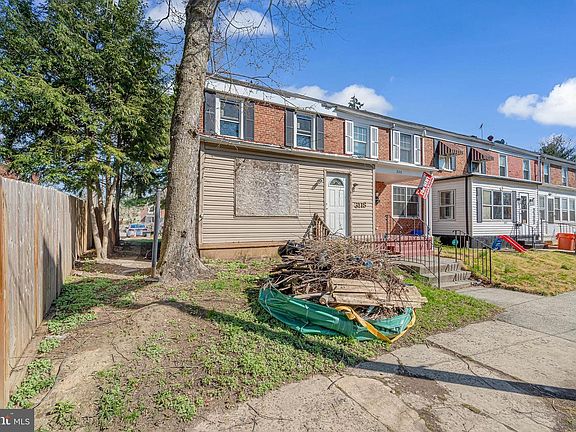 3rd image of 3118 S Constitution Rd