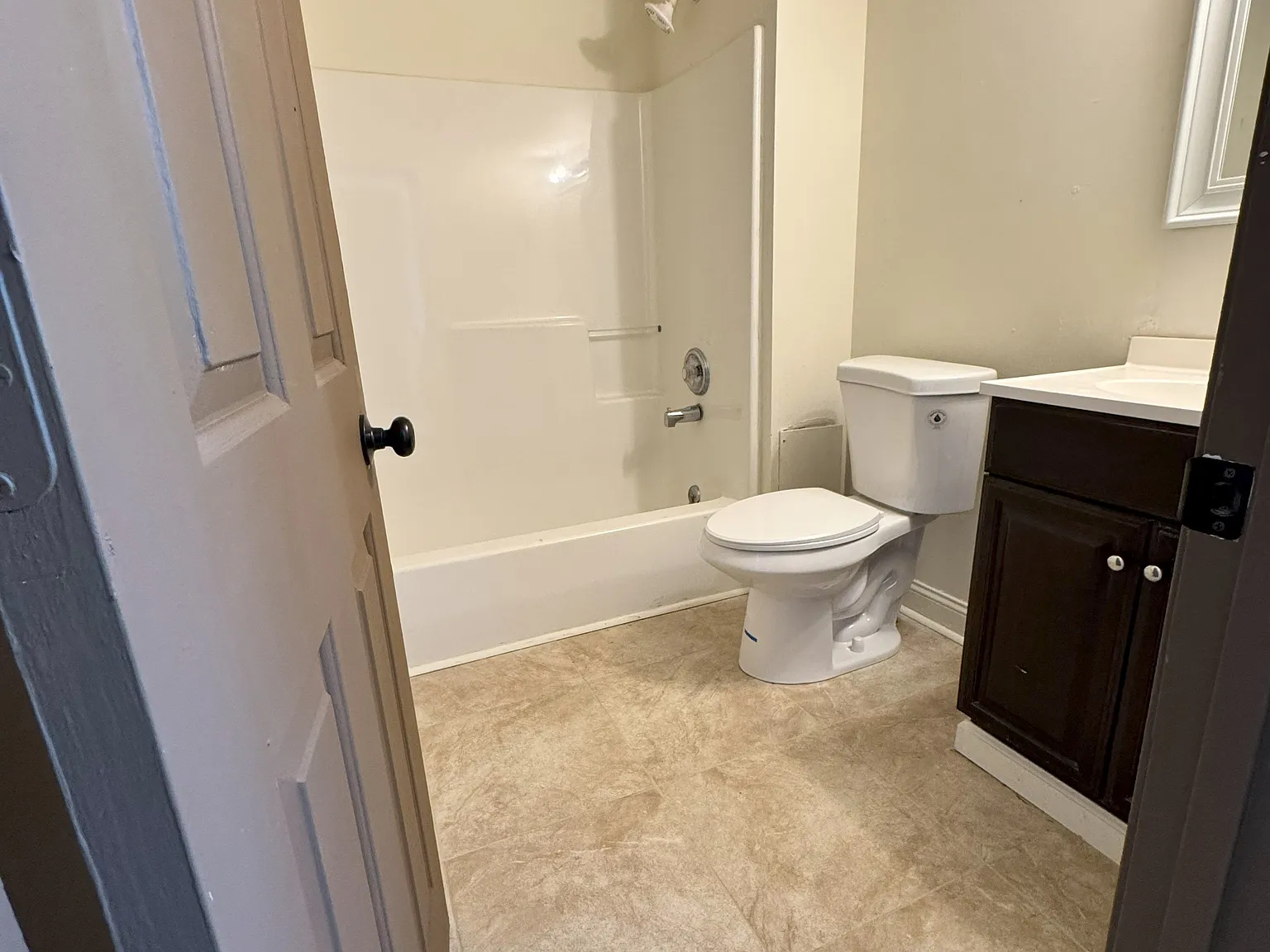 3 bed, 1220 sqft, $1,500 — Photo 4