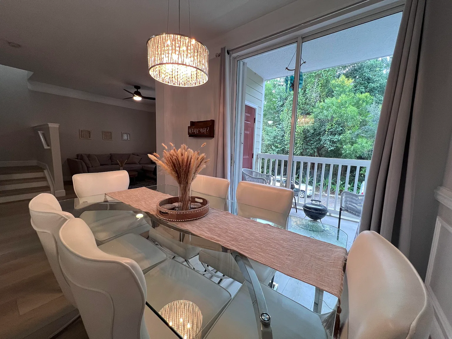2 bed, 2.5 bath, 1344 sqft, $5,000 — Photo 4