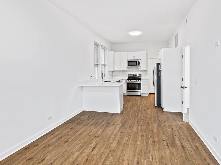 1349 W Taylor St #3R — Photo 4