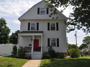 86 Middlesex Ave, Reading, MA 01867