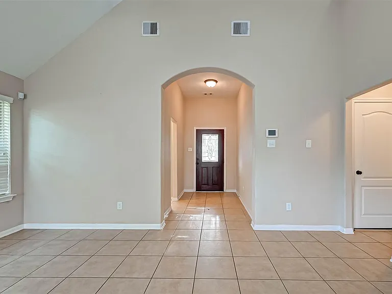 6402 Black Bamboo Ln — Photo 4
