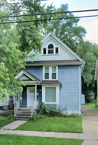 1131 Crosby St Photo 1