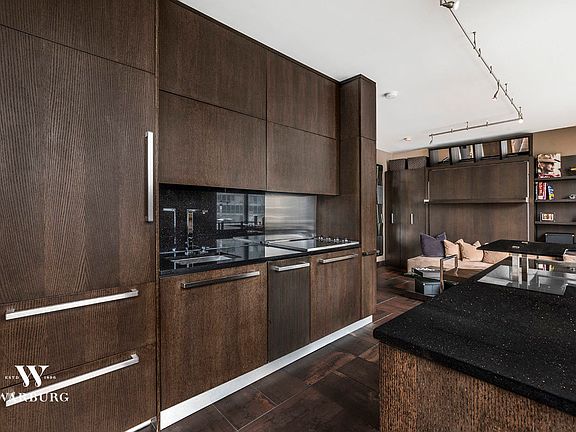3rd image of 111 W 67th St APT 24P
