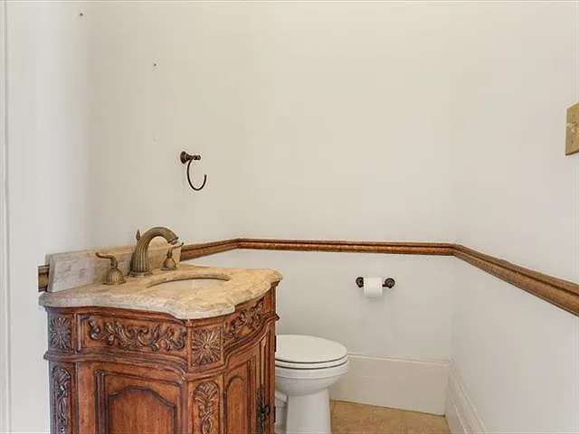 807 Decatur St #2 — Photo 13