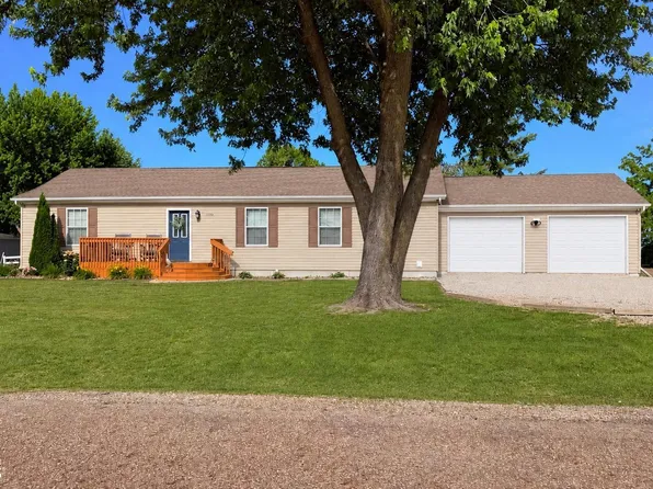100 3rd St, Batavia, IA 52533