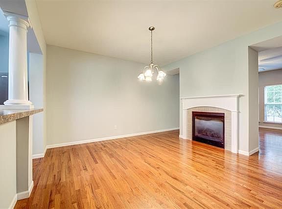 5th image of 4189 Washington Blvd