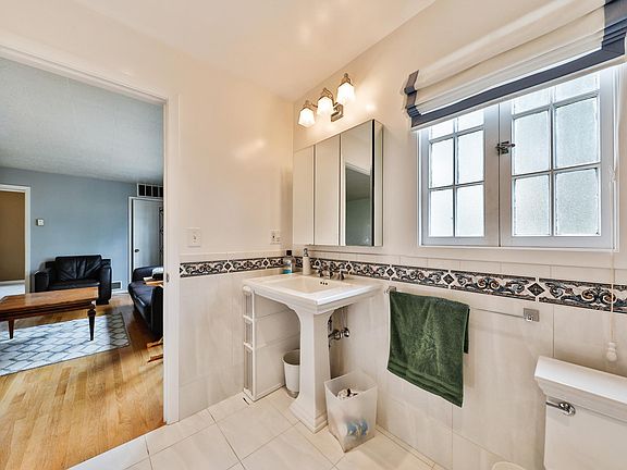 5th image of 29 San Leandro Way