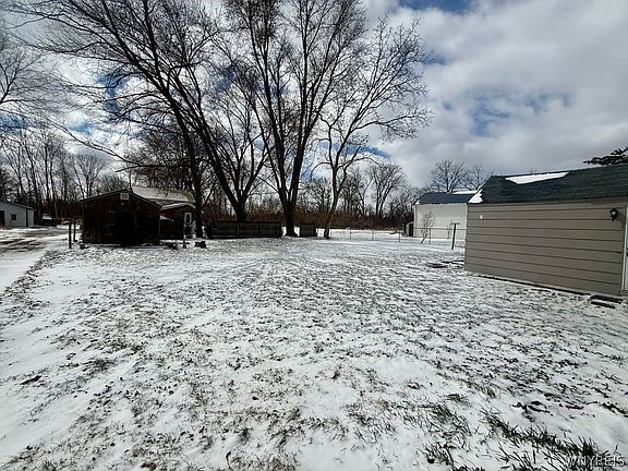 5th image of 2646 Youngstown Lockport Rd