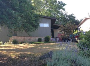 3521 NE 96th St, Seattle, WA 98115
