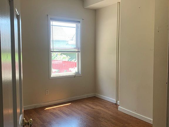 5th image of 17010 Liberty Ave