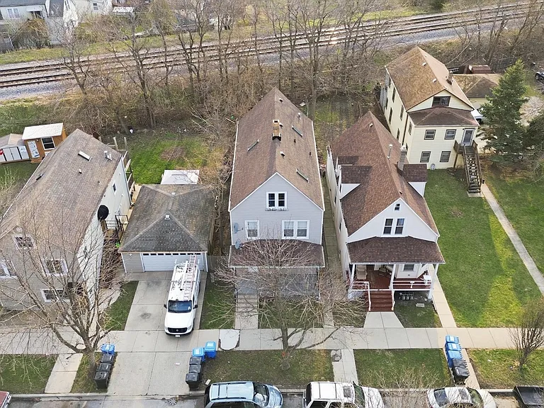 3311 N Kostner Ave #1 — Photo 15
