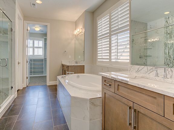 Owner s Private Bath