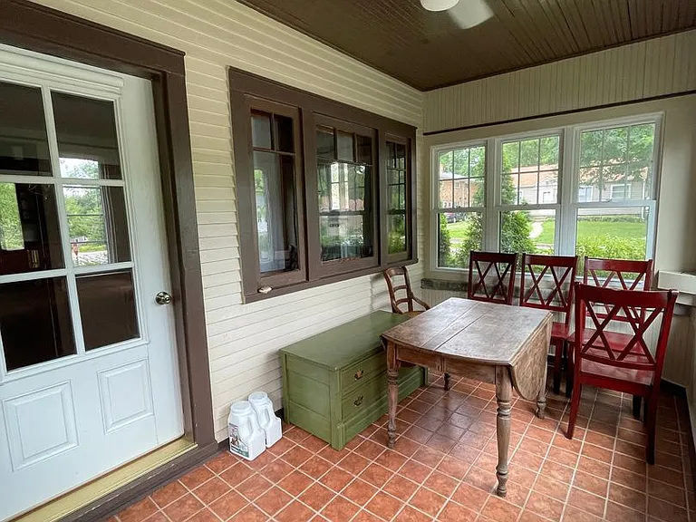 499 Littleton St — Photo 32