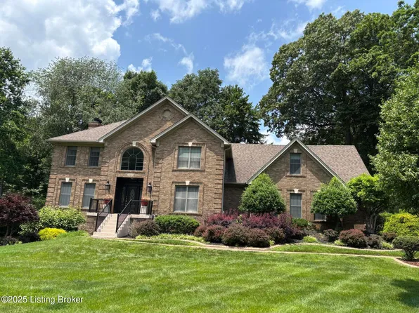 8003 Rush Ct, Louisville, KY 40214