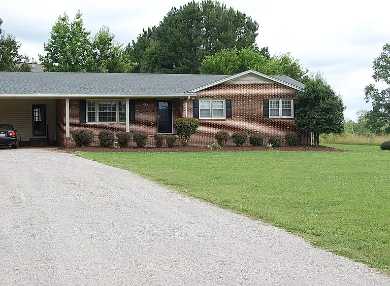 1418 Sherron Rd — Photo 3