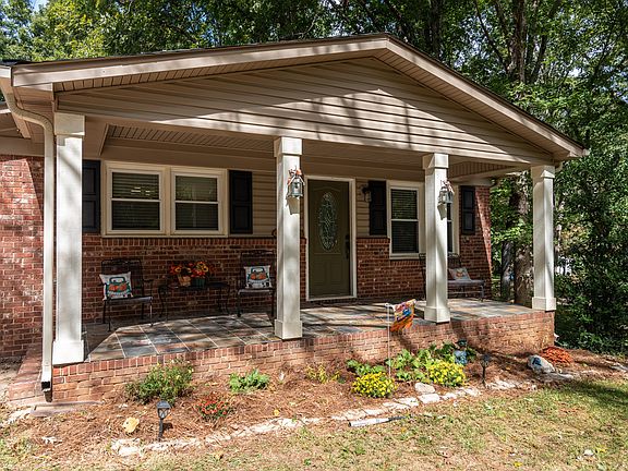 4th image of 1208 Johnson Dr